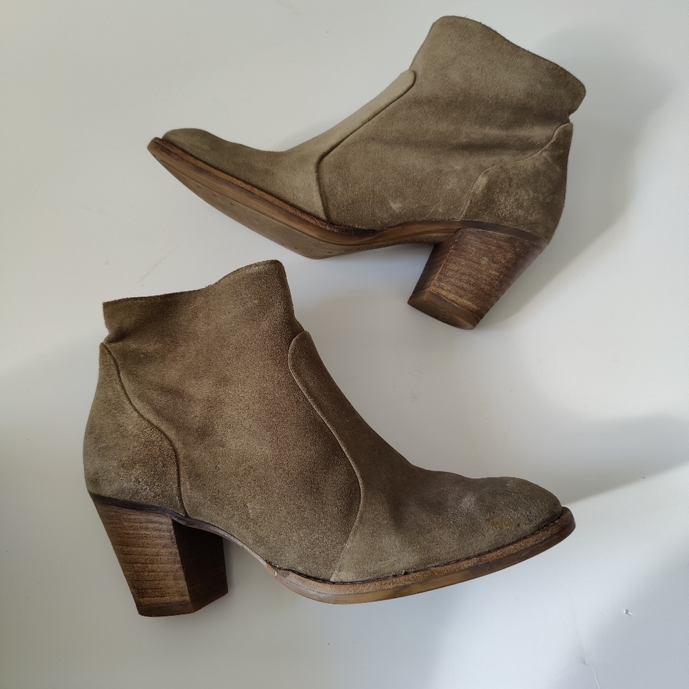Paul Green Suede Leather Tan Bootie